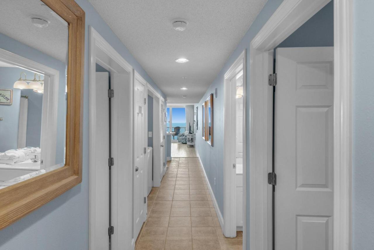 Majestic Towers 2-1703 Apartment *