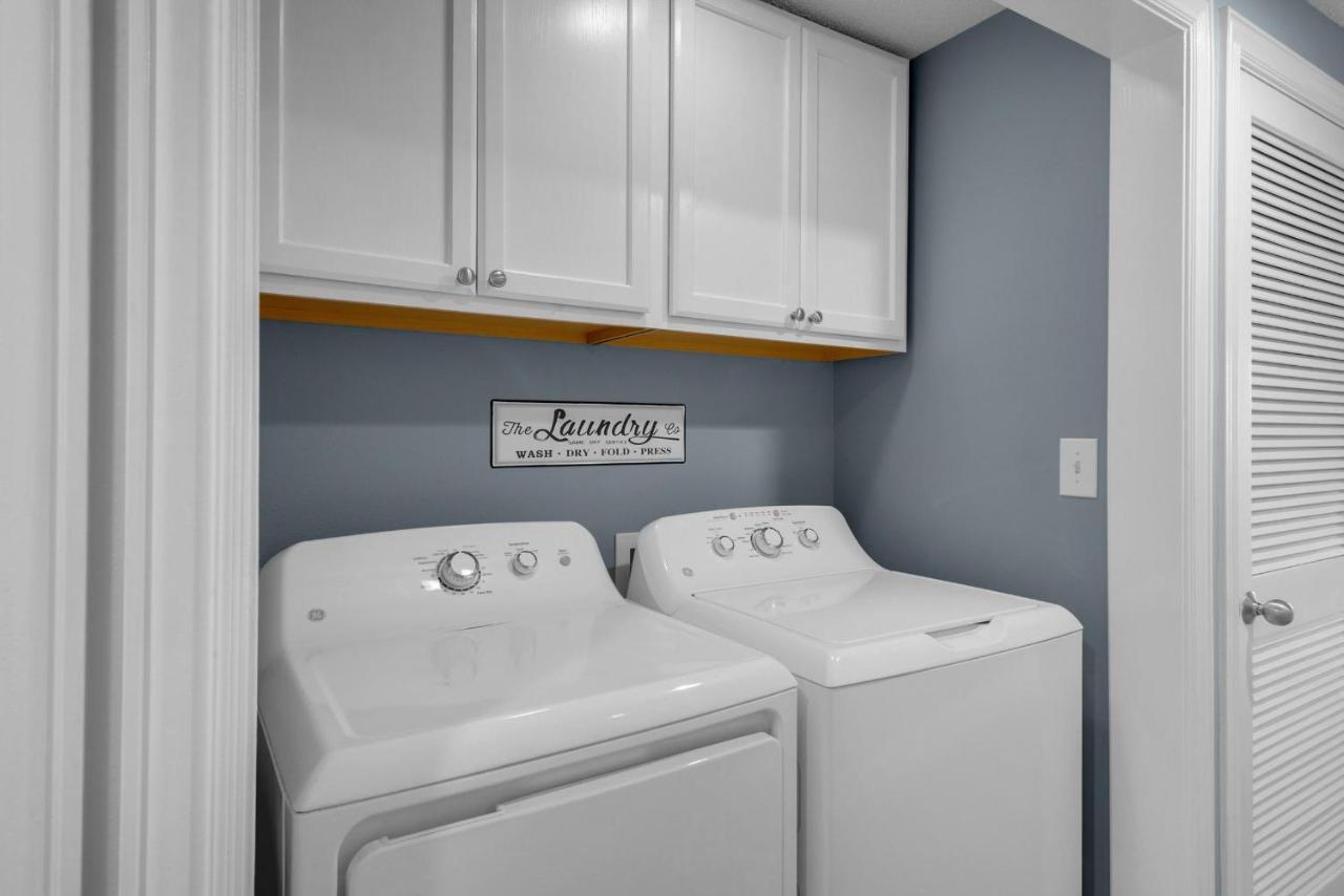 Apartment Majestic Towers 2-1703